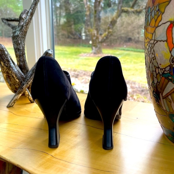 Vintage Karl Lagerfeld 1980 Mary Jane spool heel - Picture 5 of 9